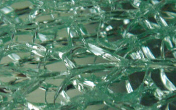 Spontane Glasbreuk. Feit of fabel?